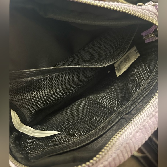 NWOT Belt Bag Purple Embroidered Butterfly - Picture 4 of 4